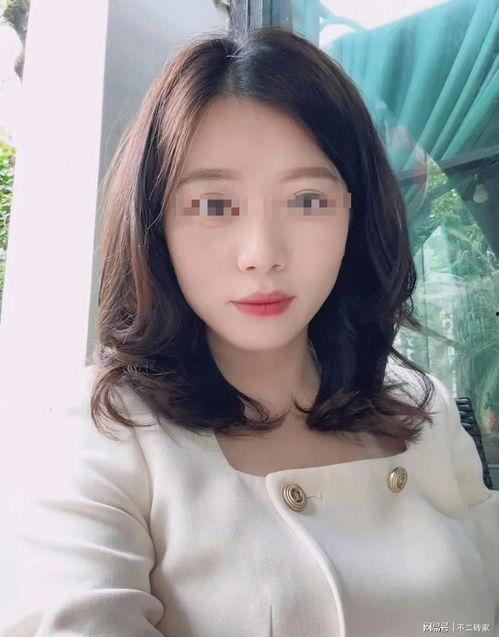 网红爱婷哥吃瓜头像图片,揭秘网络红人的趣味生活瞬间